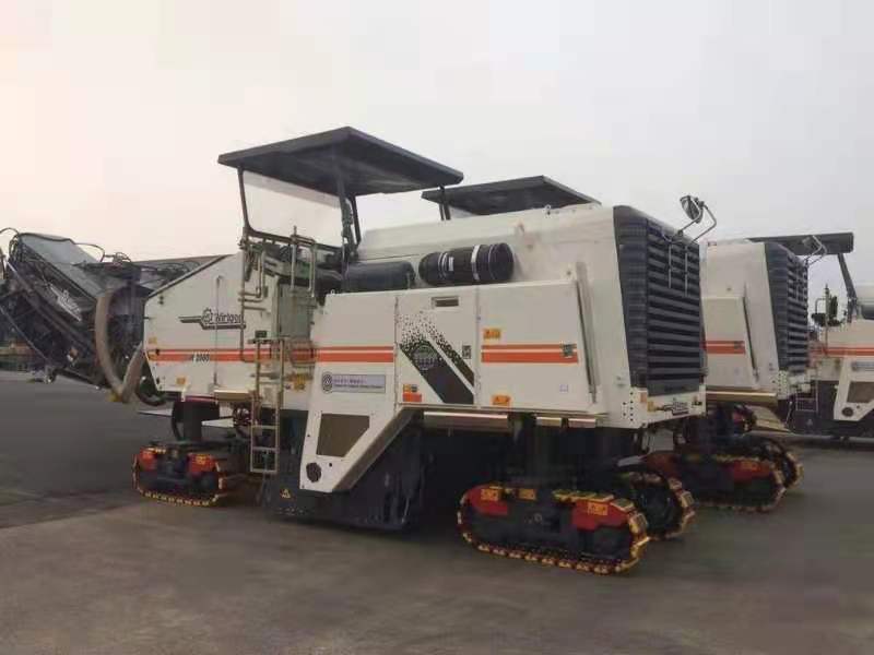 銑刨機